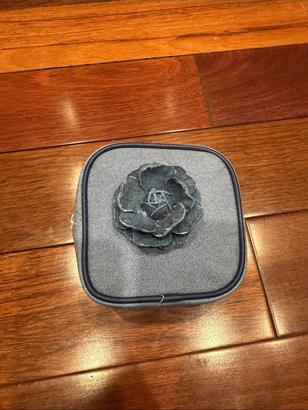 Travel jewelry box